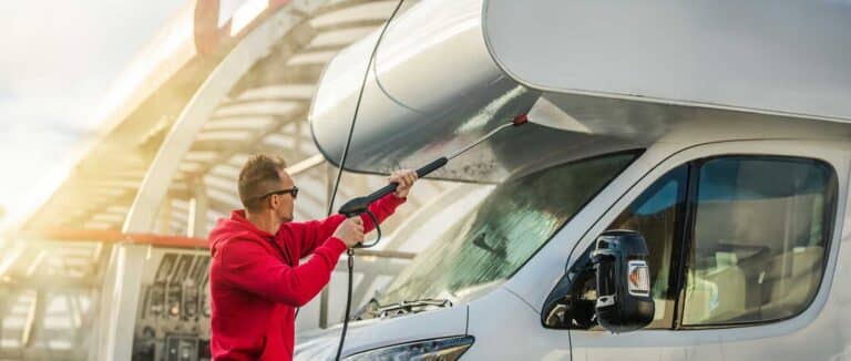 Professional-RV-Wash